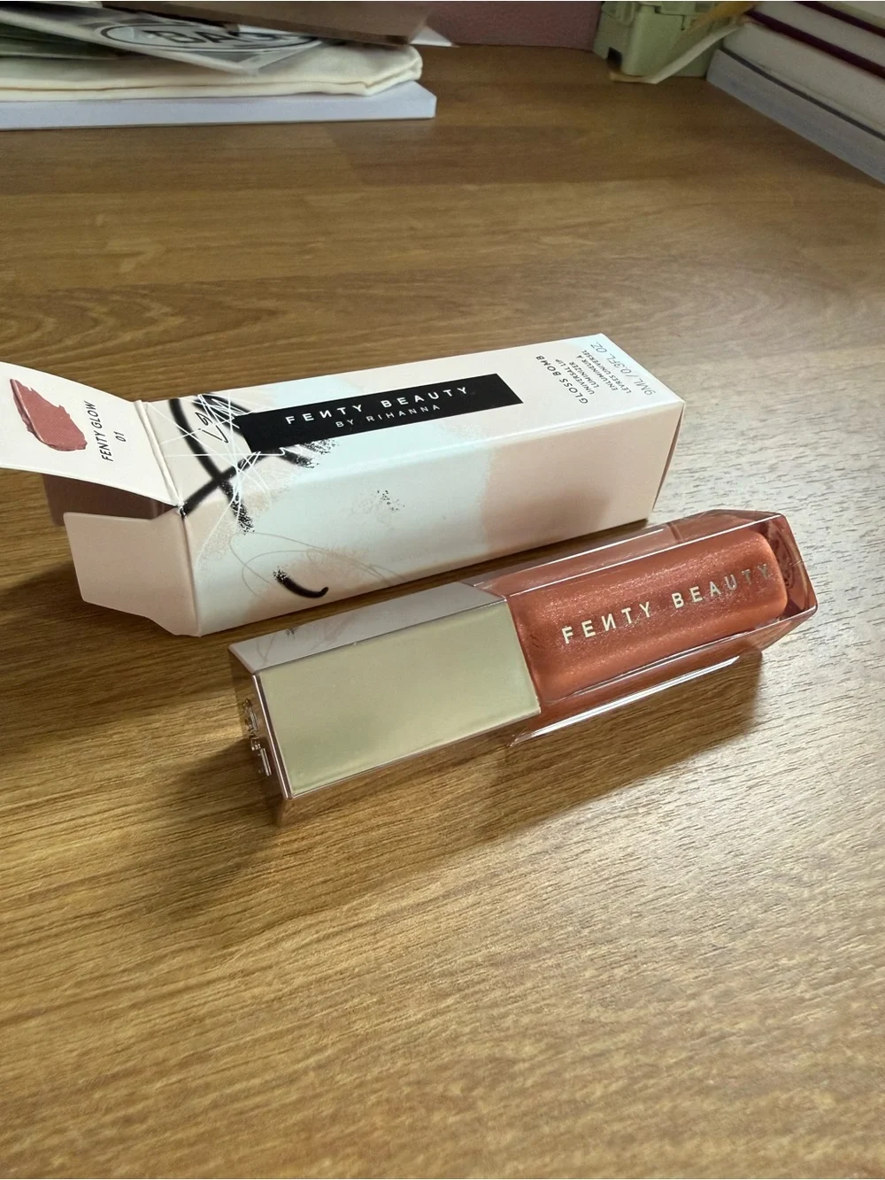 *BNIB* Fenty Beauty Gloss Bomb Universal Lip Luminizer - Fenty Glow 01